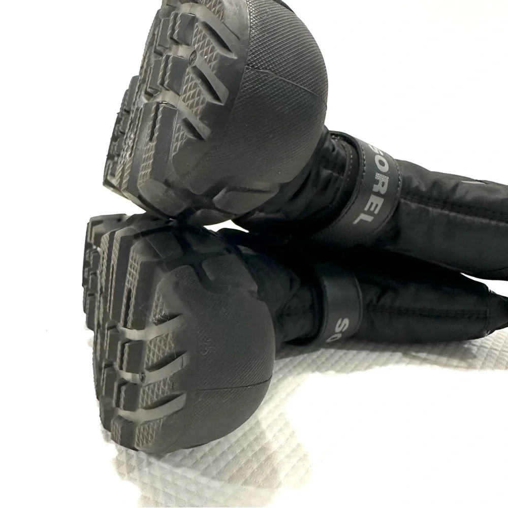 Sorel Toddler 12 Black Insulated Snow Boots Velcro Ankle‎ Straps Toggle Top